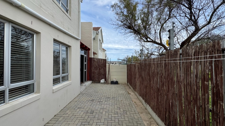 3 Bedroom Property for Sale in Fernwood Western Cape